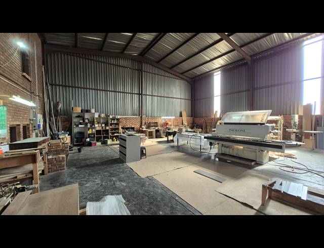 430M² FACTORY FOR SALE IN APEX